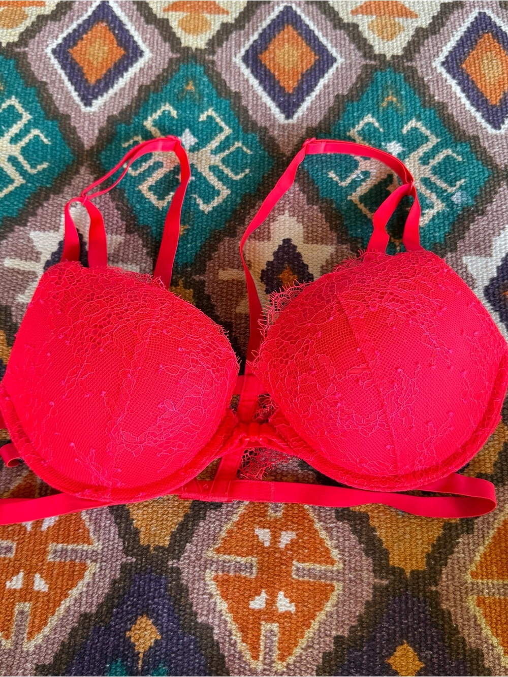 Victoria’s Secret Push-Up Red Lace Bra Women’s Size 34C - Front Clip-On Sexy Red